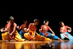 Dhunuchi Dance, creative stances to a Bengali tradition